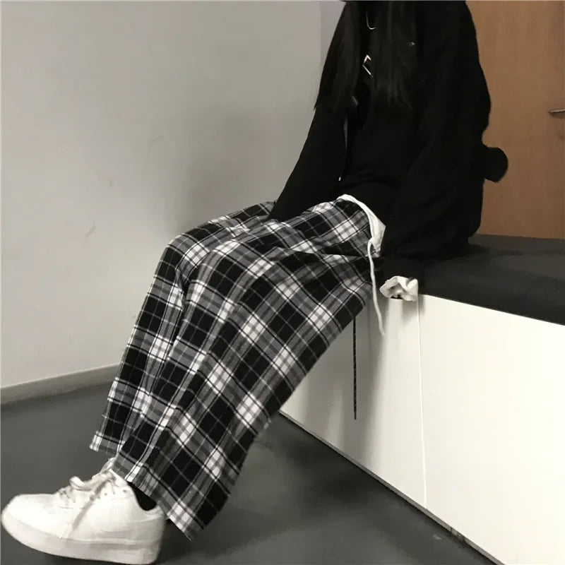 Women's Oversized Plaid Sweatpants - Stellar Style